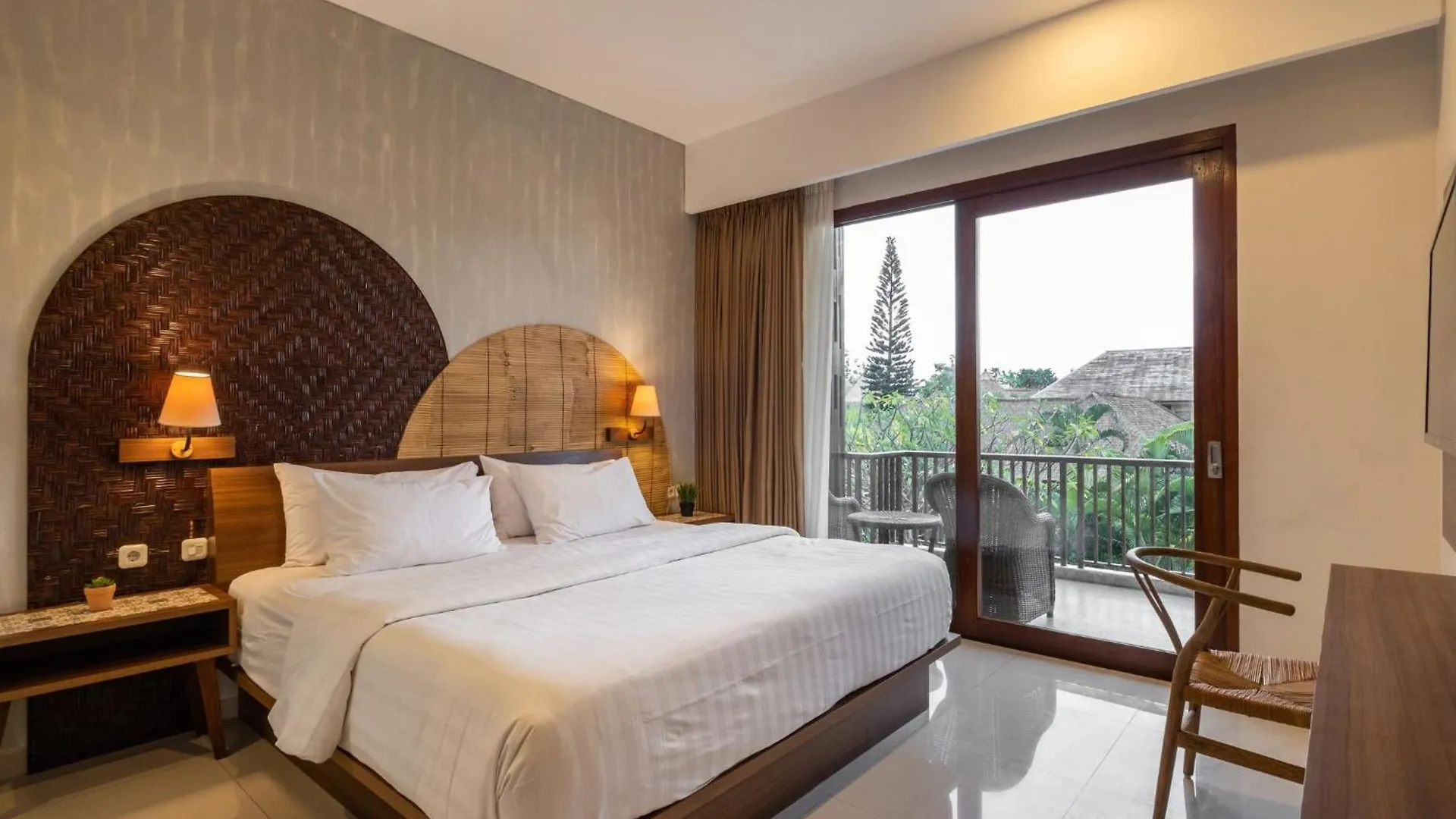 Cove Tevana Seminyak 4*,  Indonesien